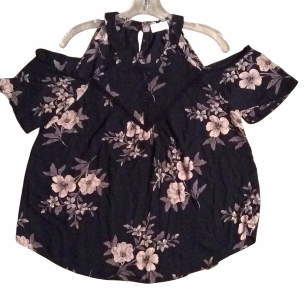 Sienna Sky Black Floral Short Sleeve Top
